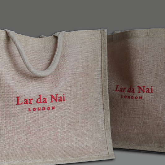 Lar da Nai Jute Bag